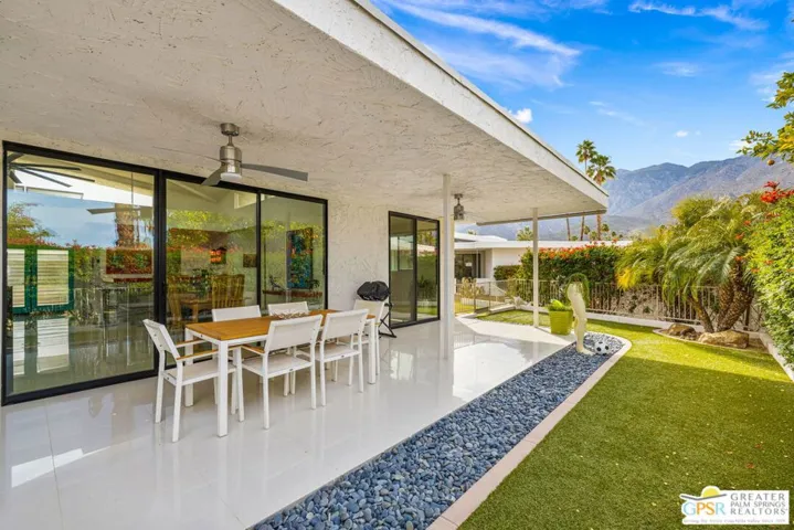 1380 Malaga Circle, Palm Springs, California 92264