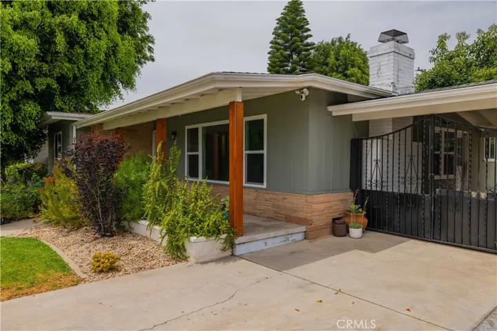 865 W Chester Road, Covina, California 91722