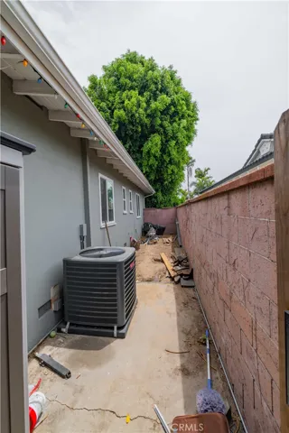 865 W Chester Road, Covina, California 91722