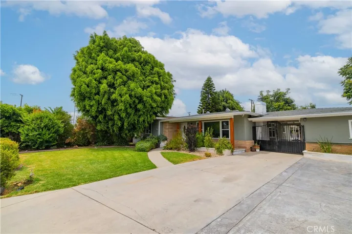 865 W Chester Road, Covina, California 91722