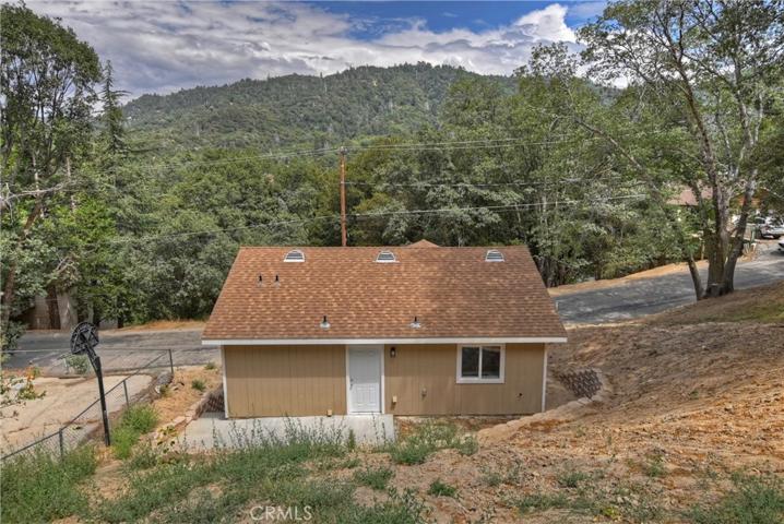 24743 Edelweiss Drive, Crestline, California 92325