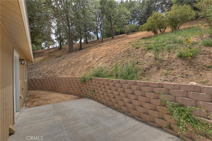 24743 Edelweiss Drive, Crestline, California 92325