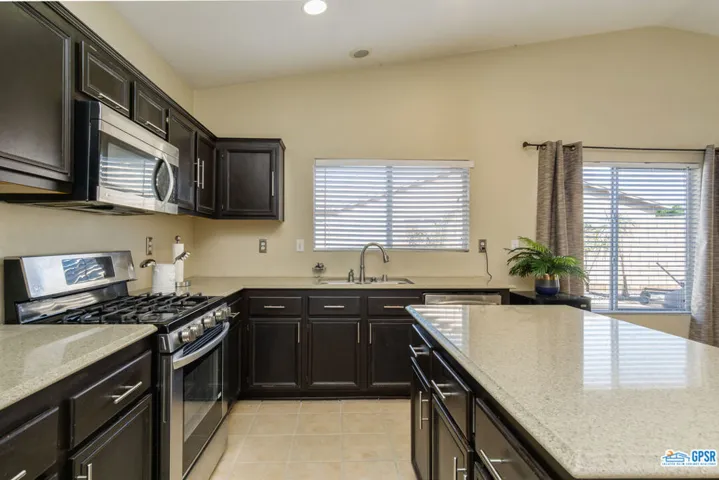 83082 Antigua Drive, Indio, California 92201