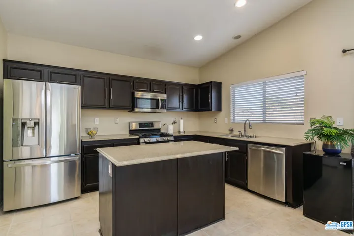 83082 Antigua Drive, Indio, California 92201