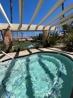 615 Woodcrest Lane E, Palm Desert, California 92260
