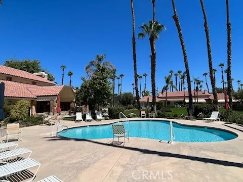 615 Woodcrest Lane E, Palm Desert, California 92260
