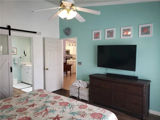 615 Woodcrest Lane E, Palm Desert, California 92260