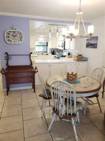 615 Woodcrest Lane E, Palm Desert, California 92260