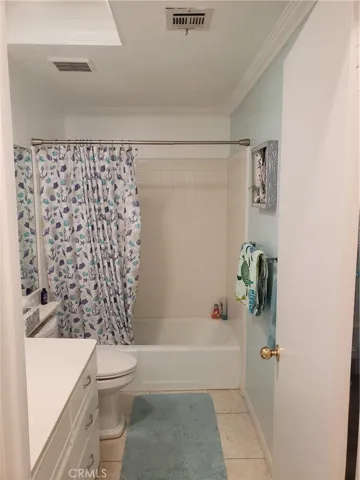 615 Woodcrest Lane E, Palm Desert, California 92260