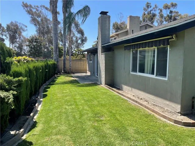 104 Loyola, Seal Beach, California 90740