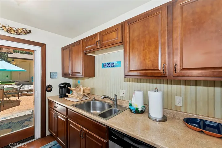 208 W Aeroplane Boulevard, Big Bear City, California 92314