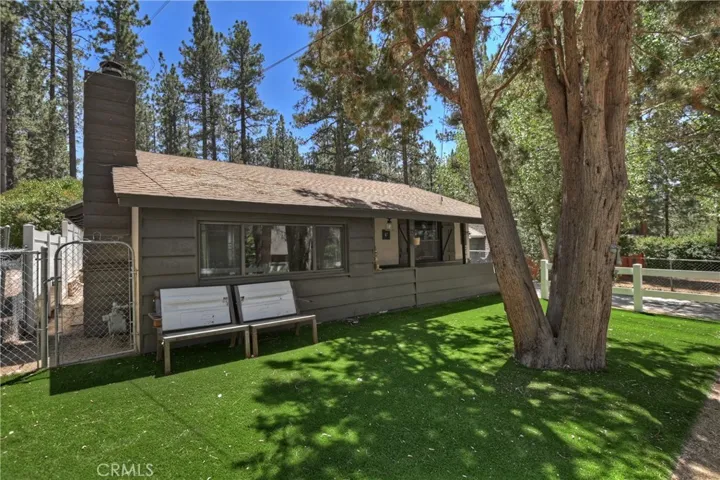 208 W Aeroplane Boulevard, Big Bear City, California 92314