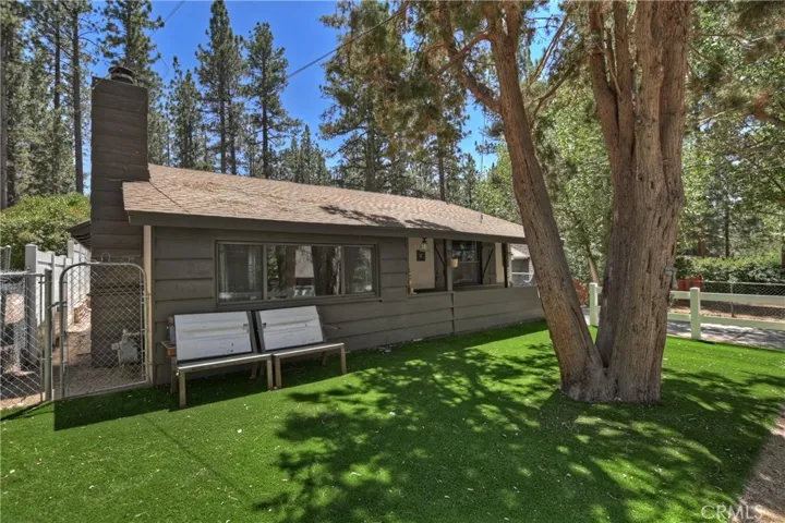 208 W Aeroplane Boulevard, Big Bear City, California 92314
