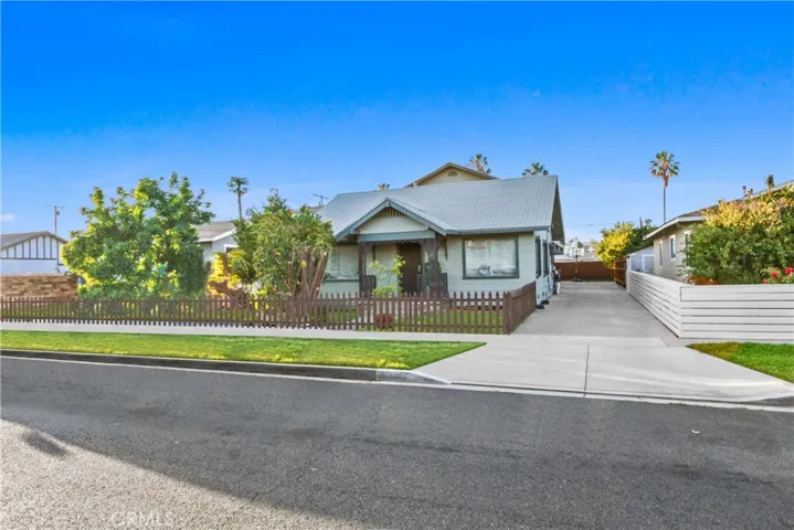 1331 E 20th Street, Long Beach, California 90806