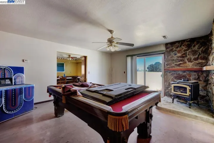 23480 N Pearl Rd, Acampo, California 95220