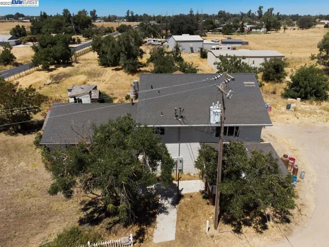 23480 N Pearl Rd, Acampo, California 95220