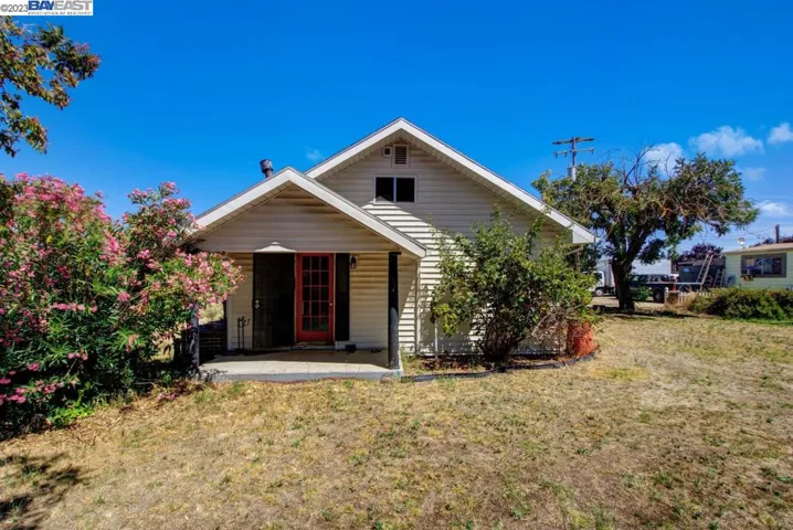 23480 N Pearl Rd, Acampo, California 95220