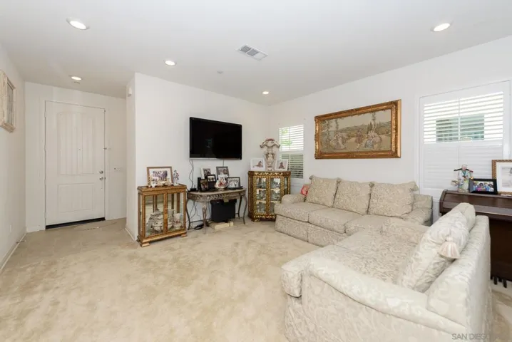 10761 Ensworth Way, Spring Valley, California 91978