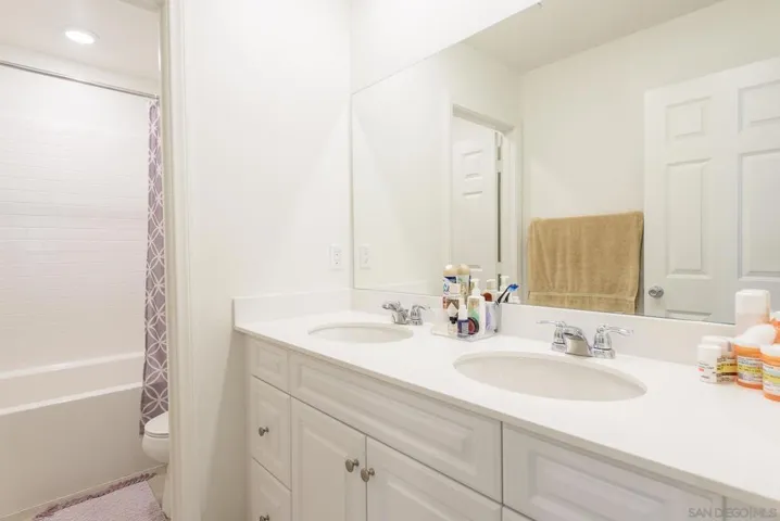 10761 Ensworth Way, Spring Valley, California 91978