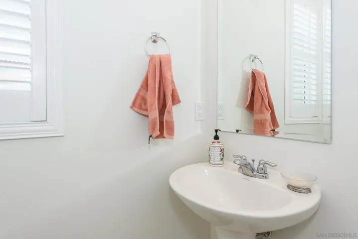 10761 Ensworth Way, Spring Valley, California 91978