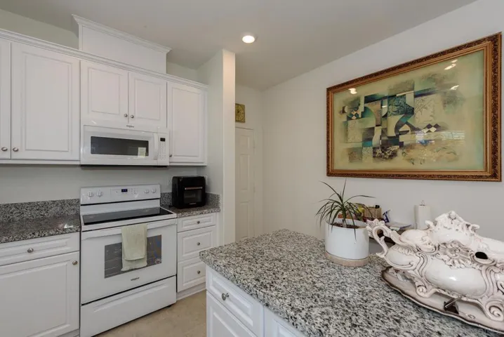 10761 Ensworth Way, Spring Valley, California 91978