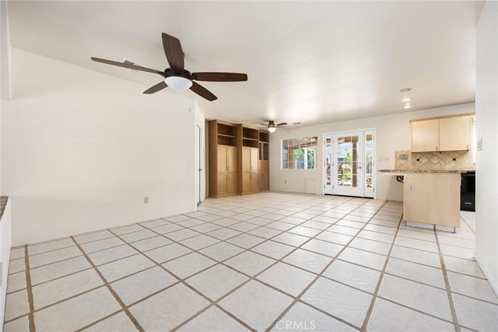 7509 Live Oak Way, Bakersfield, California 93308