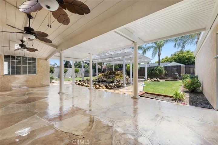 7509 Live Oak Way, Bakersfield, California 93308