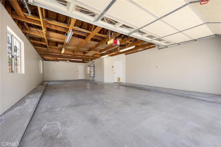 7509 Live Oak Way, Bakersfield, California 93308