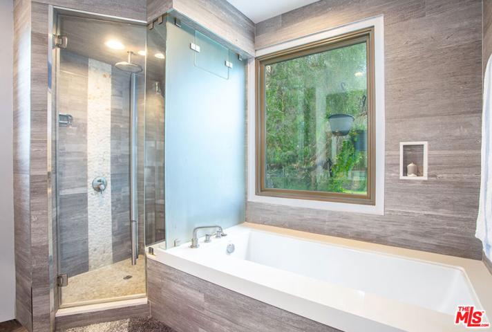 1653 Centinela Avenue, Santa Monica, California 90404