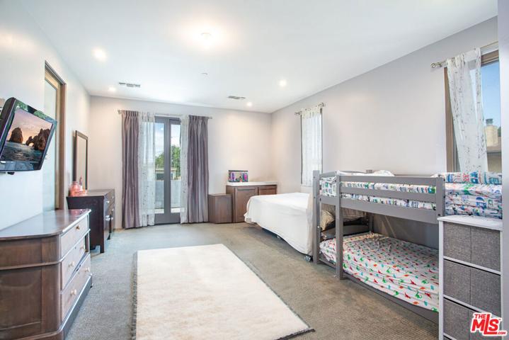 1653 Centinela Avenue, Santa Monica, California 90404