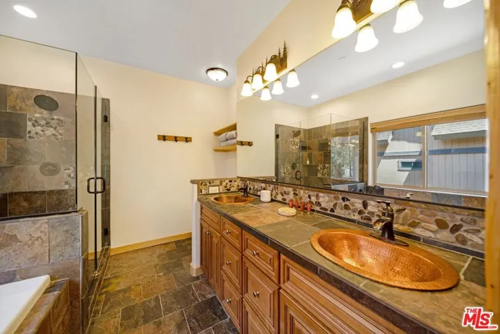 919 Mcalister Road, Big Bear City, California 92314