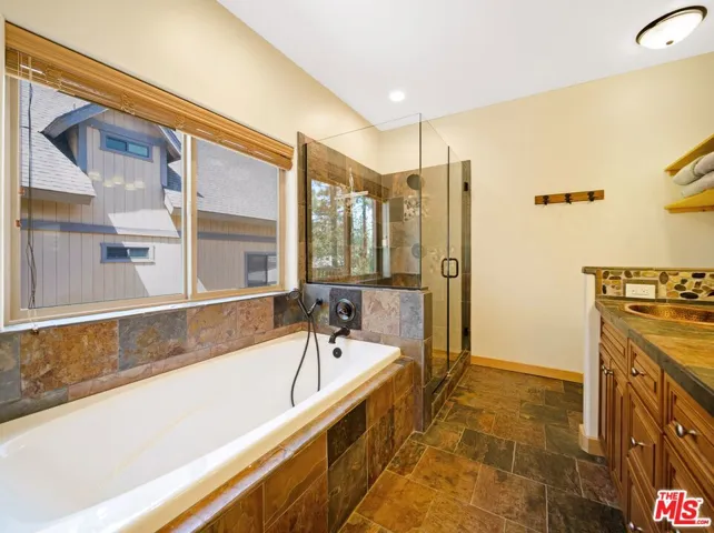 919 Mcalister Road, Big Bear City, California 92314