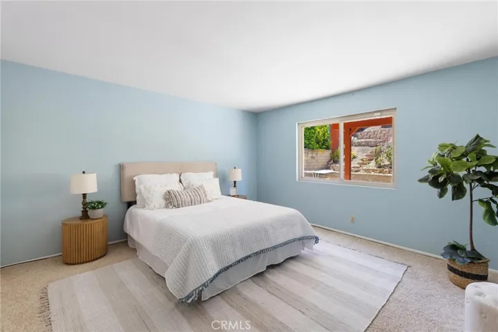 2nd Bedroom (downstairs)