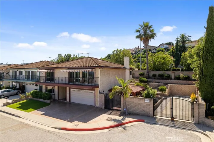 RV Parking on the Right