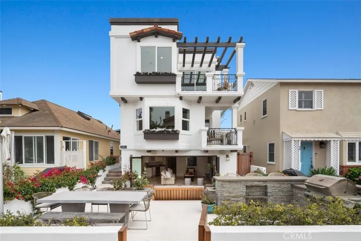 Beautiful Walkstreet Home