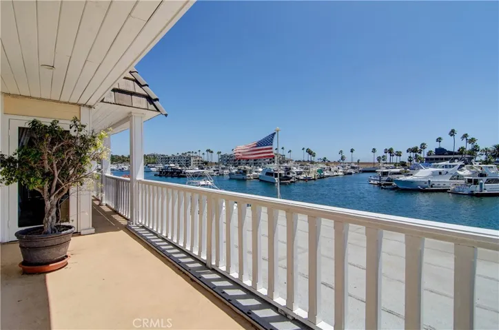 17017 Edgewater Lane, Huntington Beach, California 92649