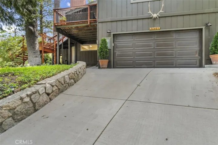 26489 Hillcrest Lane, Lake Arrowhead, California 92352