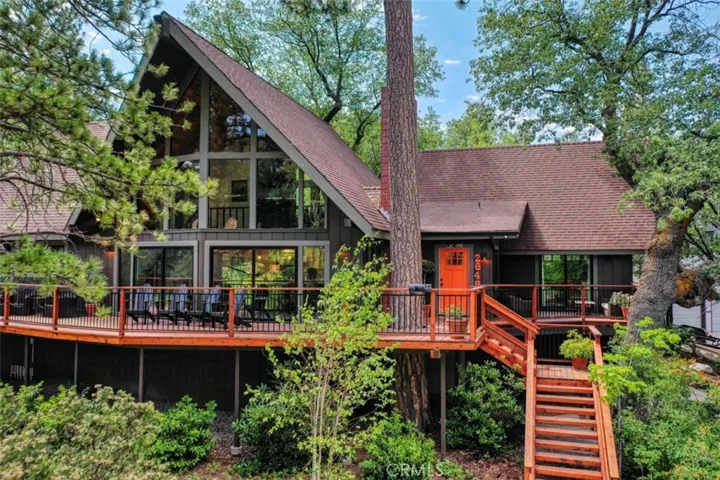 26489 Hillcrest Lane, Lake Arrowhead, California 92352