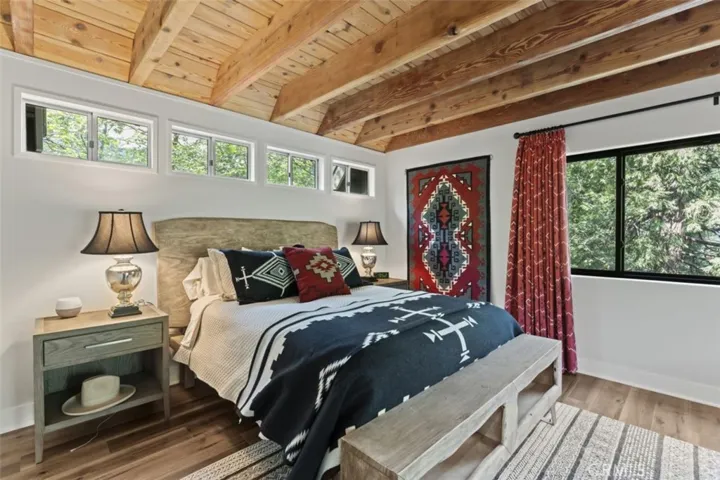 26489 Hillcrest Lane, Lake Arrowhead, California 92352