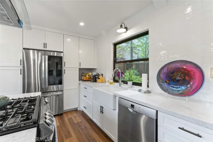 26489 Hillcrest Lane, Lake Arrowhead, California 92352