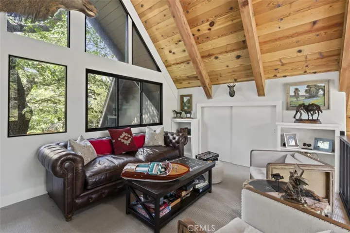 26489 Hillcrest Lane, Lake Arrowhead, California 92352