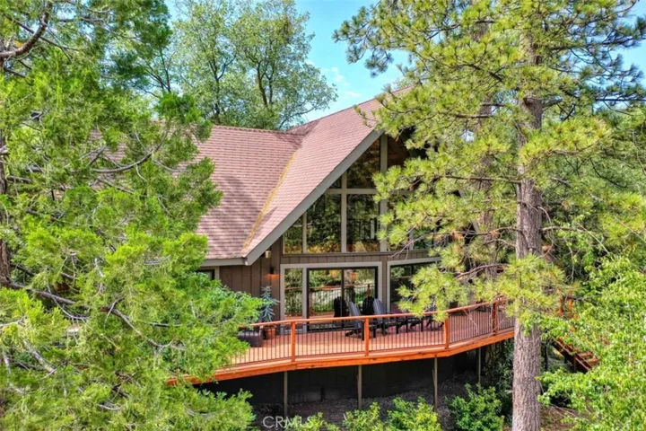 26489 Hillcrest Lane, Lake Arrowhead, California 92352