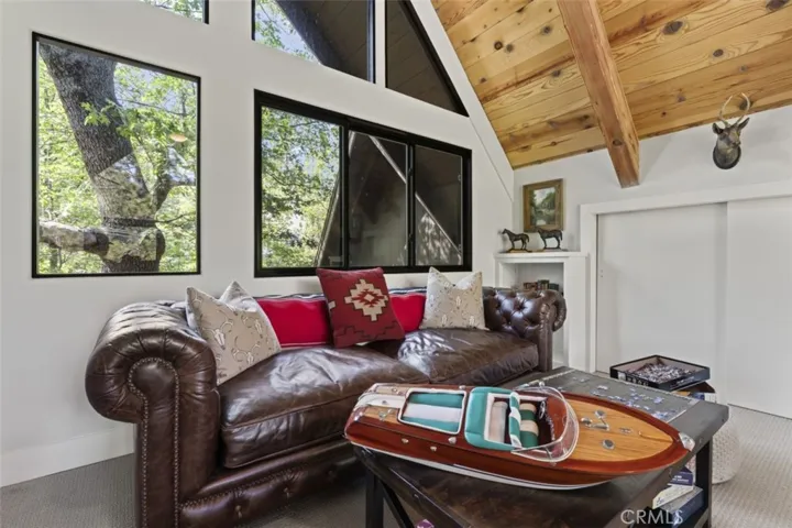 26489 Hillcrest Lane, Lake Arrowhead, California 92352