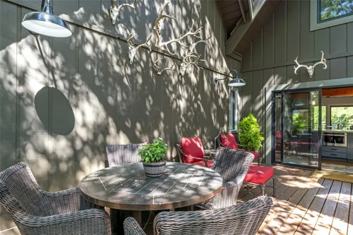 26489 Hillcrest Lane, Lake Arrowhead, California 92352