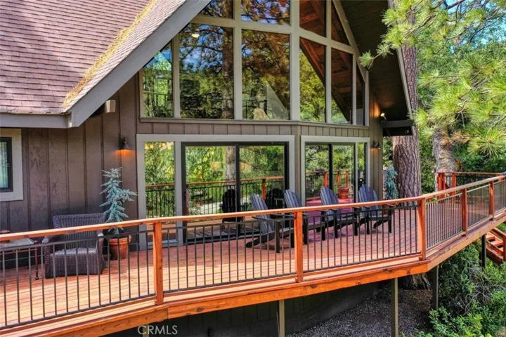 26489 Hillcrest Lane, Lake Arrowhead, California 92352