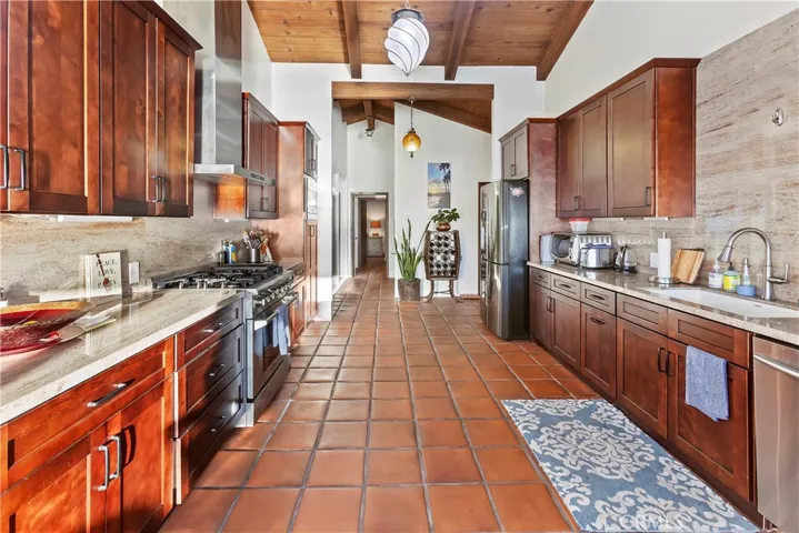 78 S La Senda Drive, Laguna Beach, California 92651