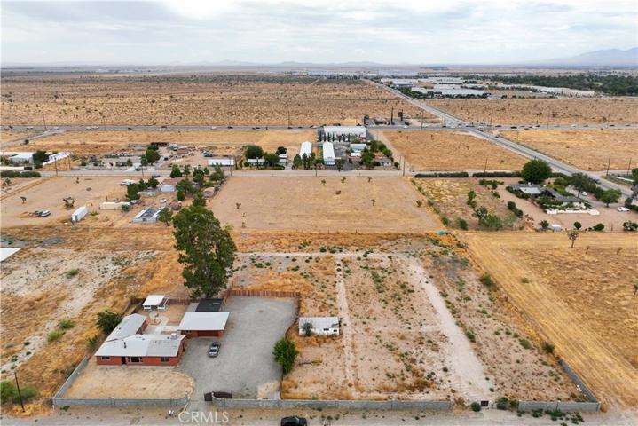 40458 12th W Street, Palmdale, California 93551