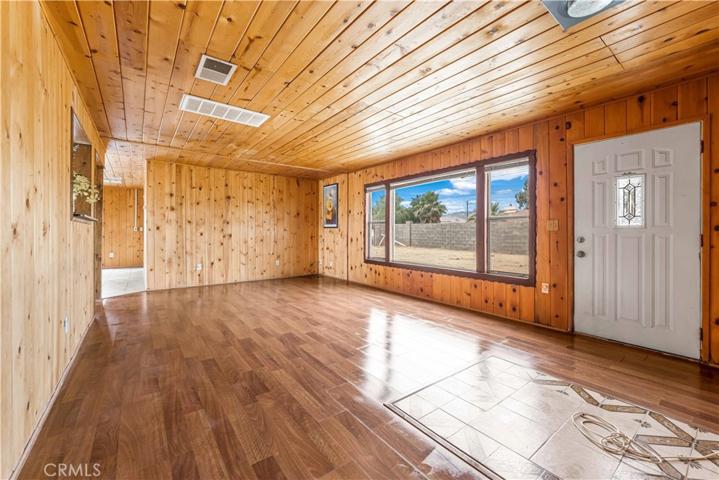 40458 12th W Street, Palmdale, California 93551