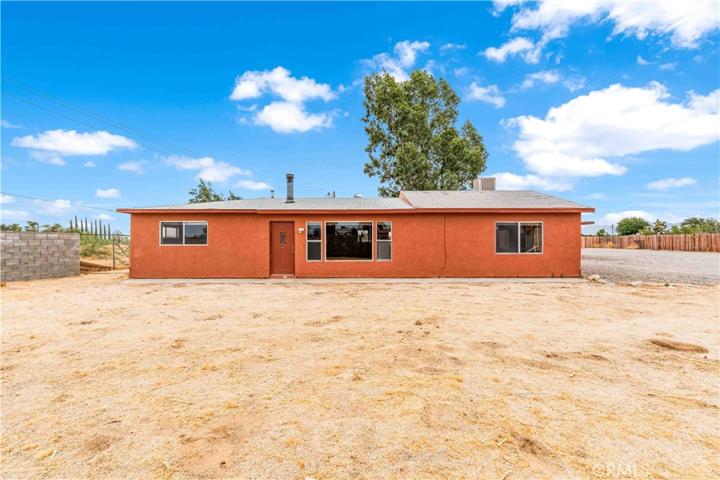40458 12th W Street, Palmdale, California 93551