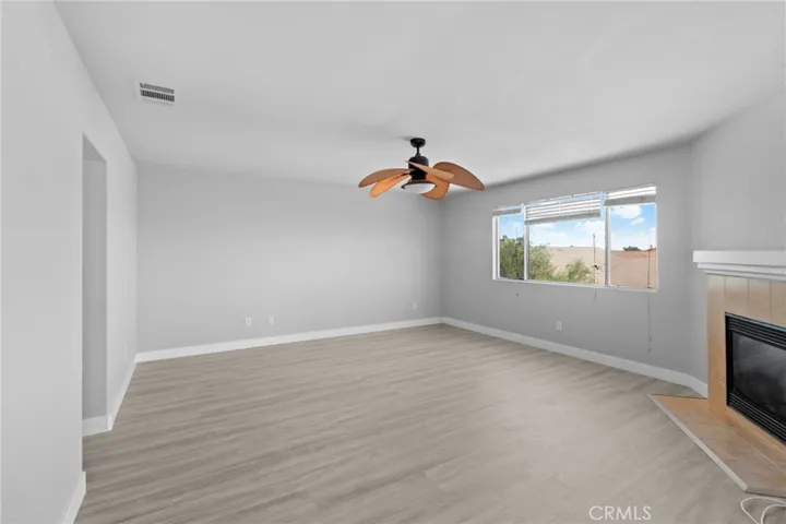 11746 Dellwood Road, Victorville, California 92392